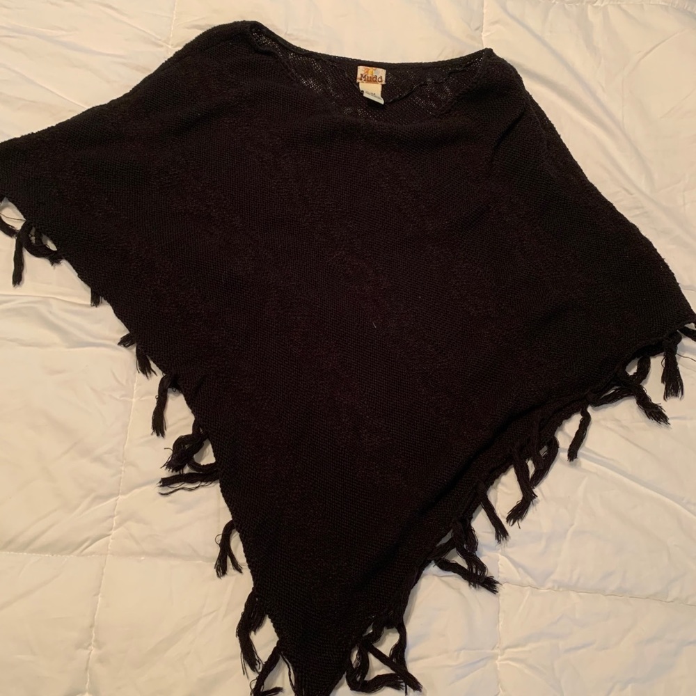 Black shawl